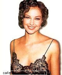 Ashley Judd - vrei sa vin asa???????????? ok..iti respect - Monden