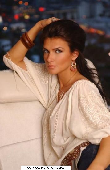 monica barladeanu monica barladeanu are site in sua si forum !